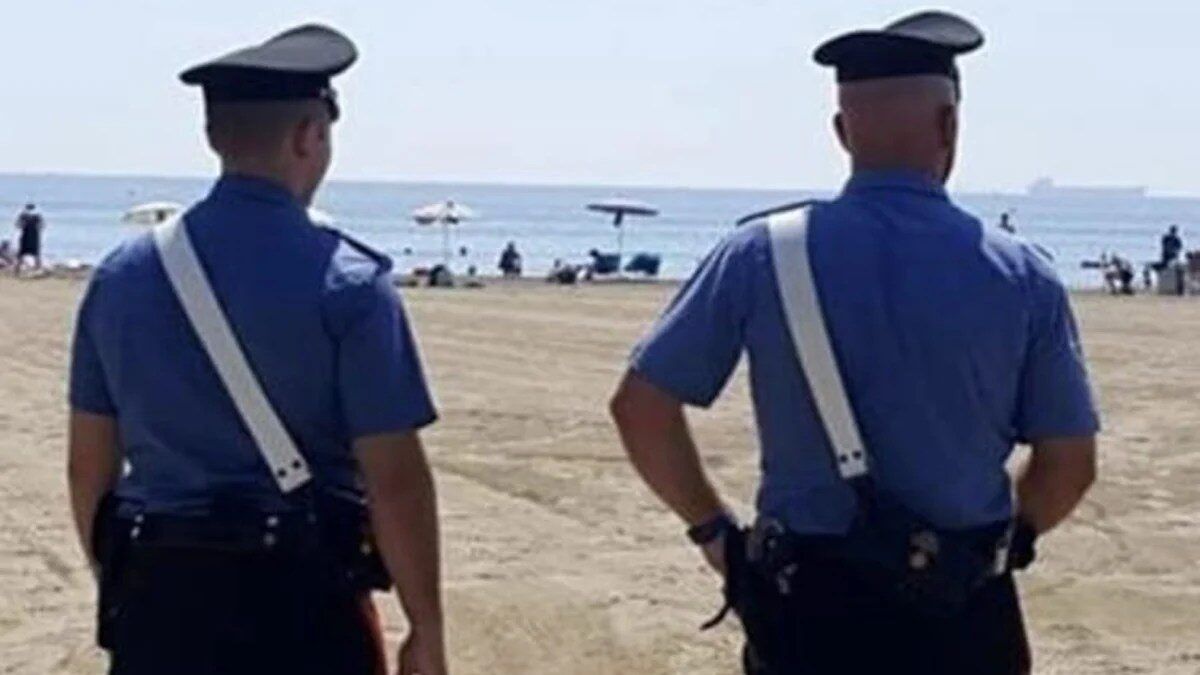 Licola ragazzine salvate carabiniere