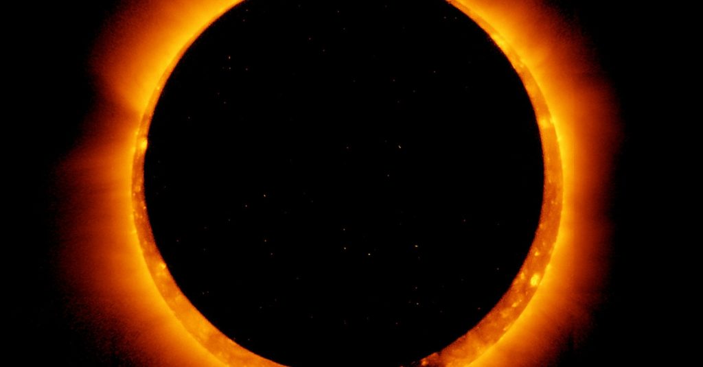 sole nero eclissi