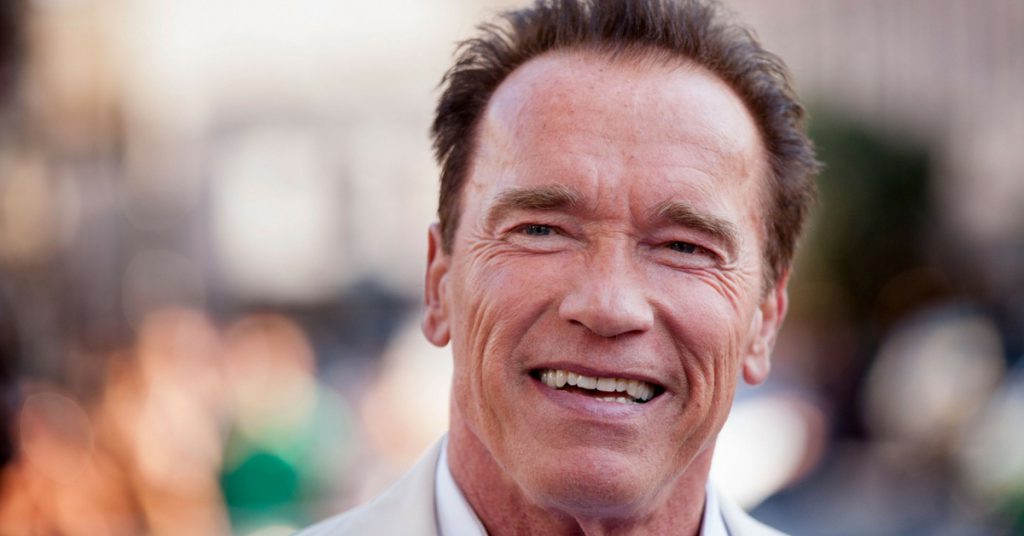 Arnold Schwarzenegger: quando guardo allo specchio non mi piaccio