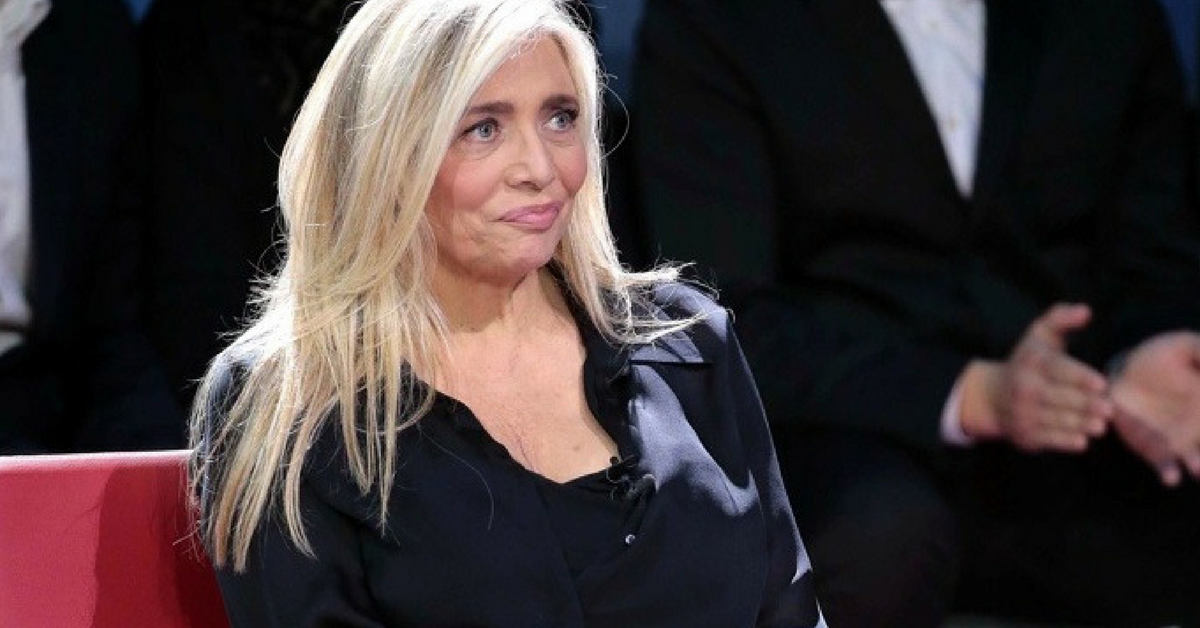 Mara Venier al posto di Luxuria sulla poltrona de l'Isola dei Famosi