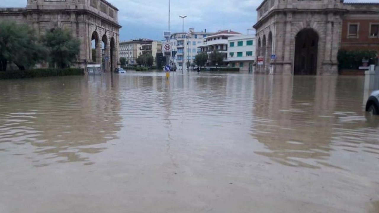 livorno alluvione