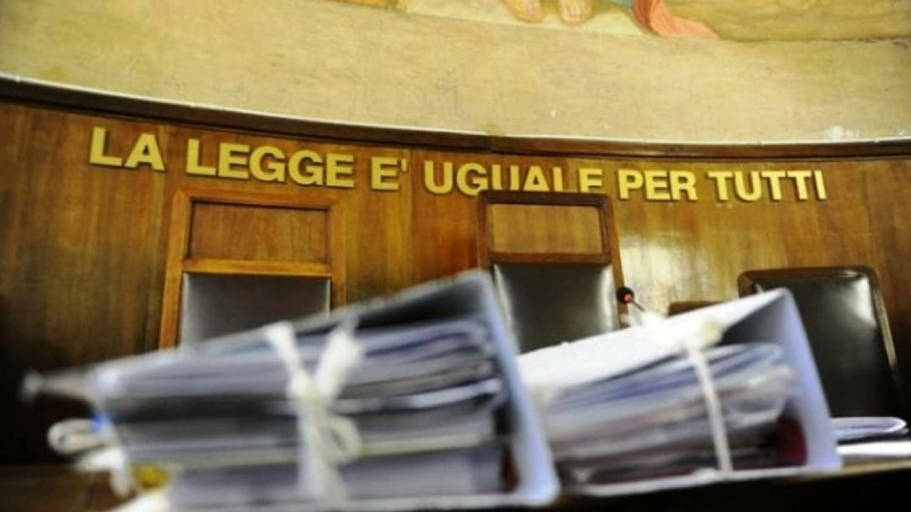 Abusi su una minore, dopo 16 anni di processo, la prescrizione: “Presenti anomalie”