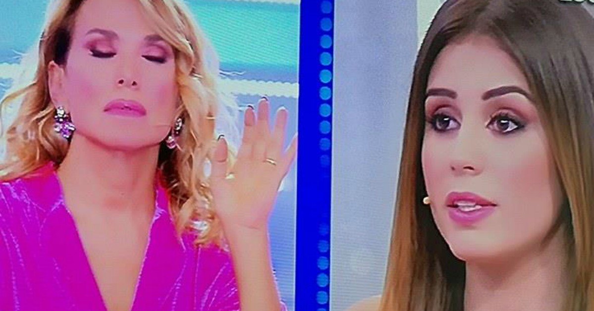 giulia latini domenica live