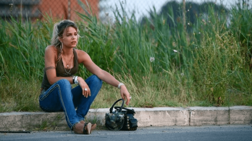 Micaela Ramazzotti sul set di Tutta la vita davanti