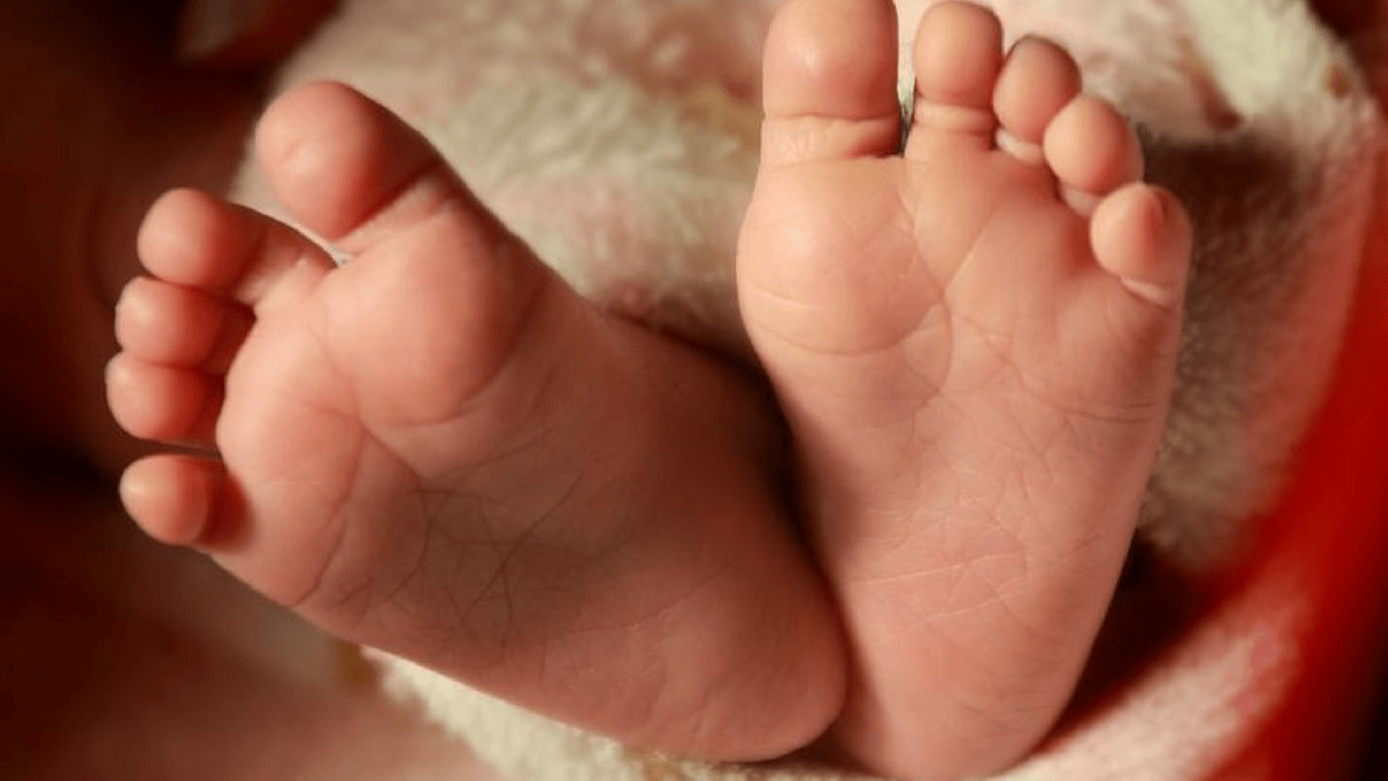 piedi bimbo
