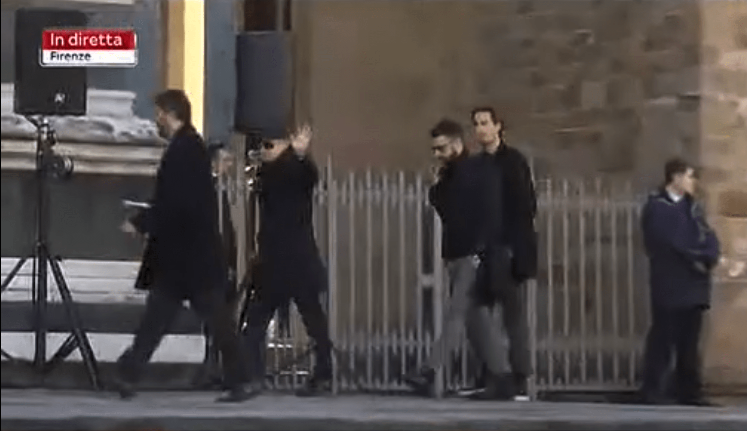 L'arrivo di Diego Della Valle in Santa Croce per i funerali