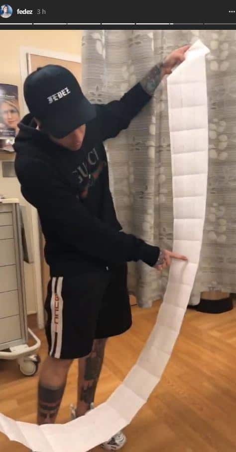 Chiara Ferragni e Fedez di nuovo in ospedale: "Liquido amniotico basso"