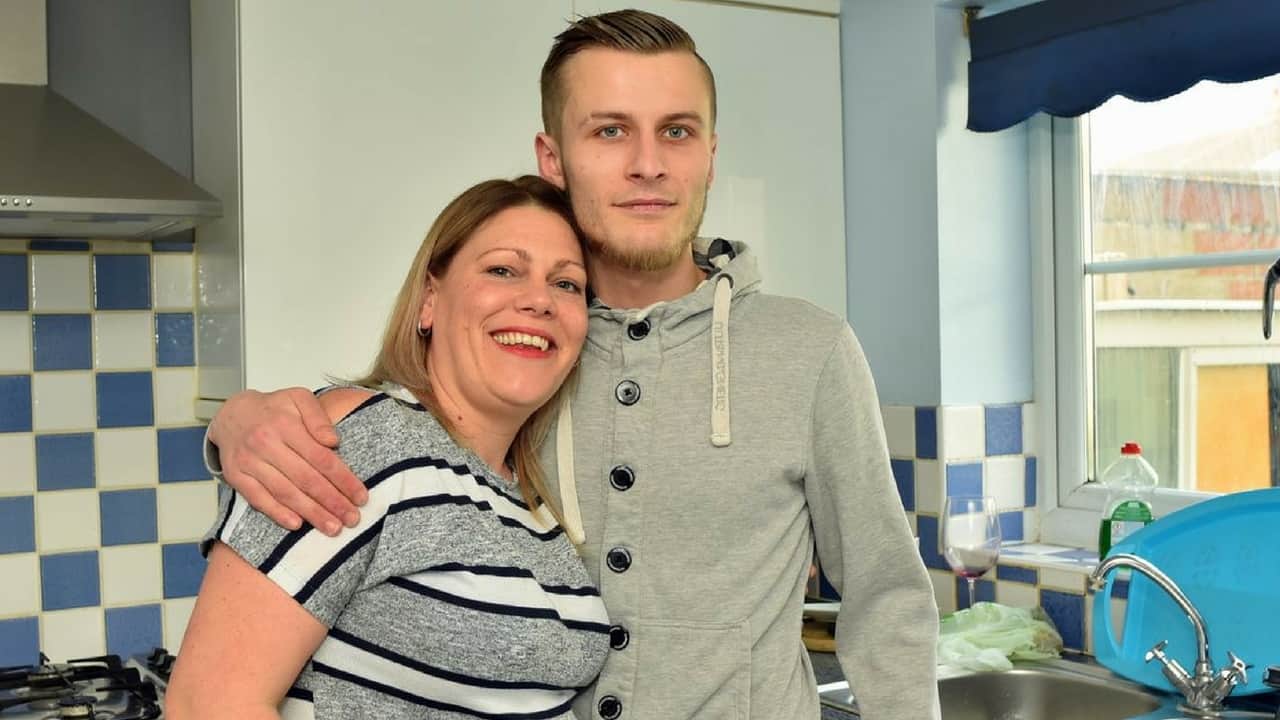 La bellissima storia della mamma che ha ospitato un giovane senzatetto