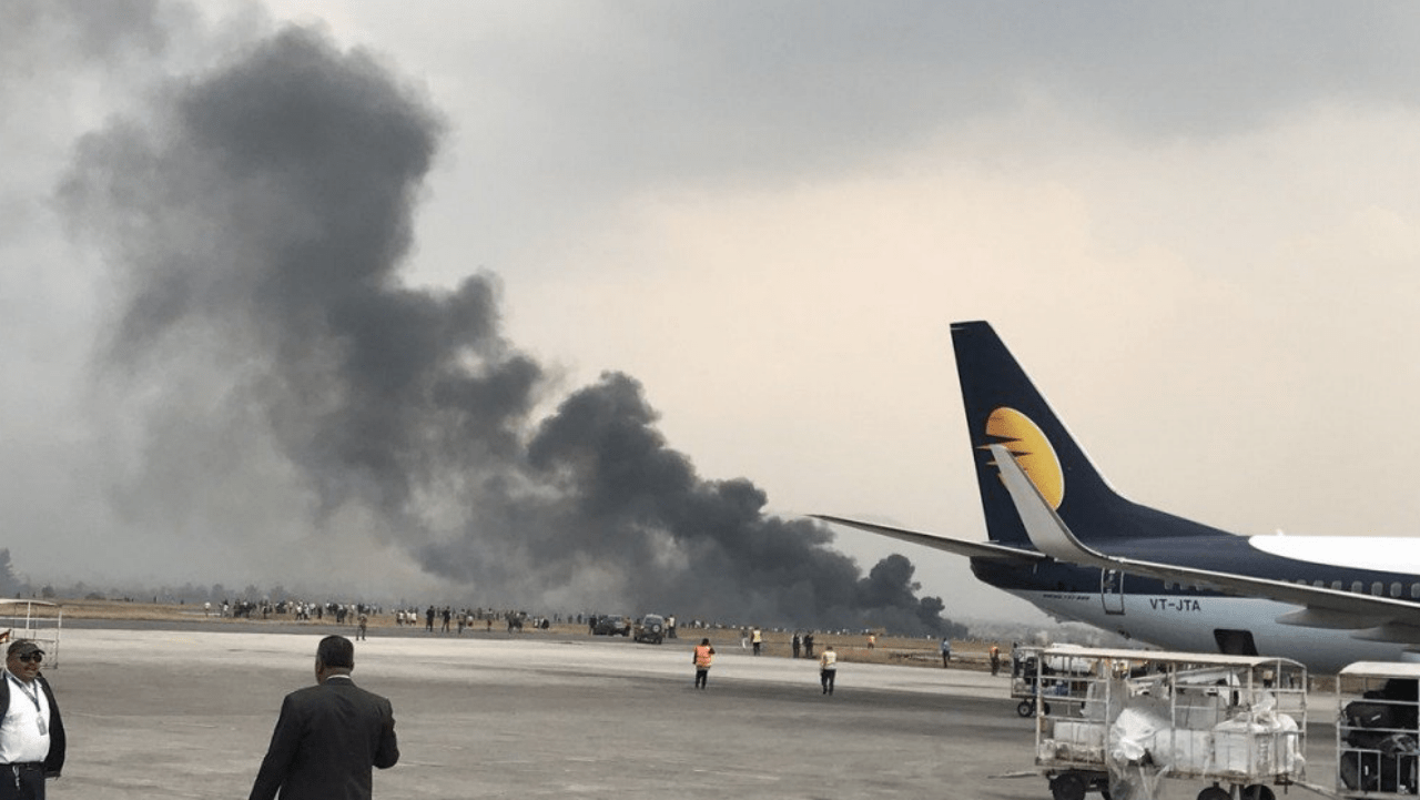 Aereo di linea precipita: potrebbero esserci morti e feriti