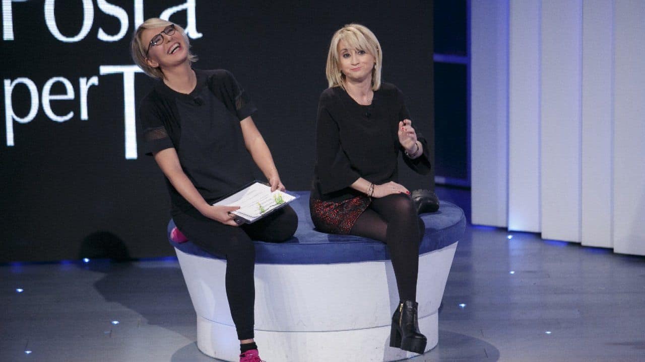 Cè Posta Per Te Torna Luciana Littizzetto Che Aria Tira