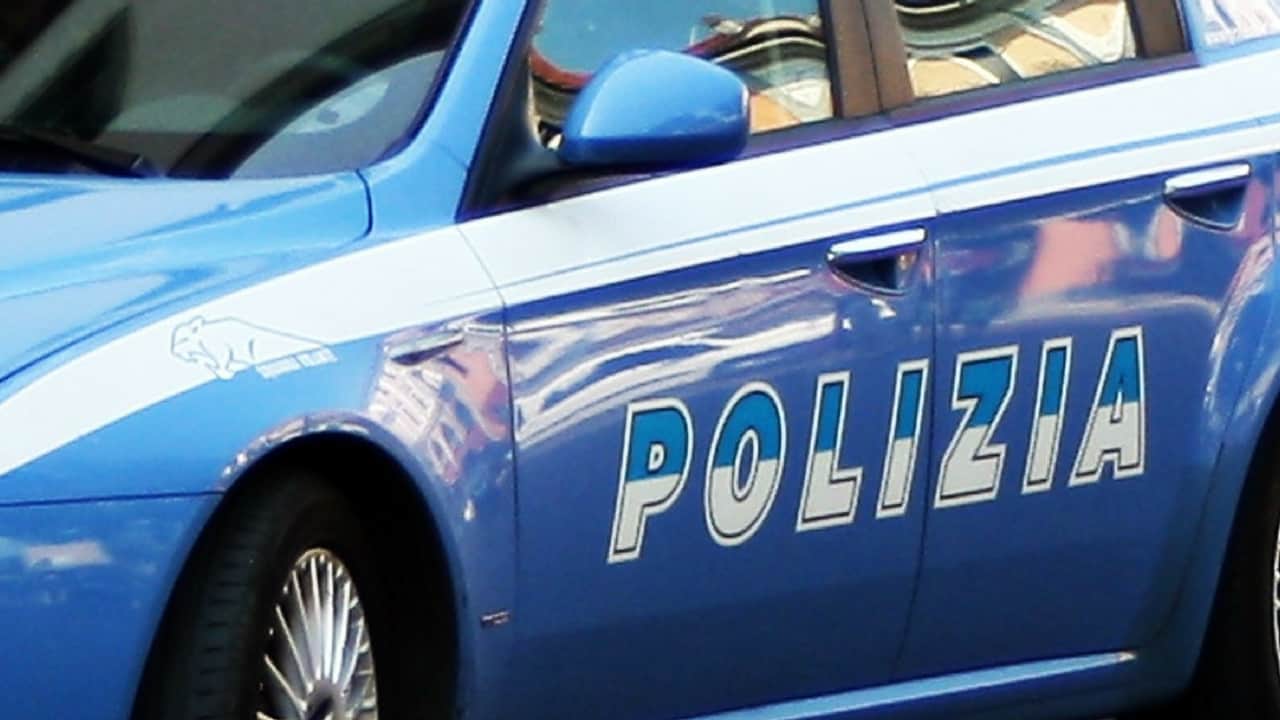 A 10 anni minaccia di lanciarsi da una finestra, aveva litigato con i genitori