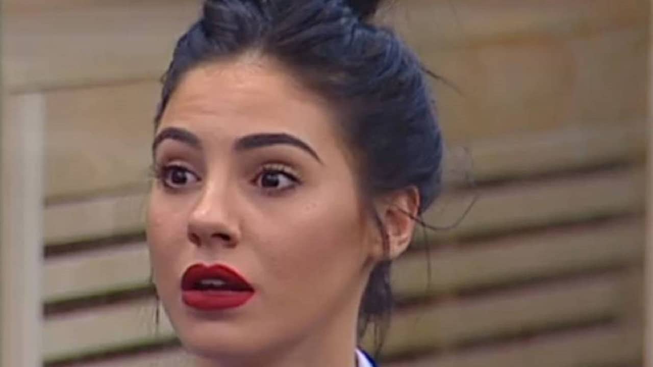 Giulia De Lellis piange
