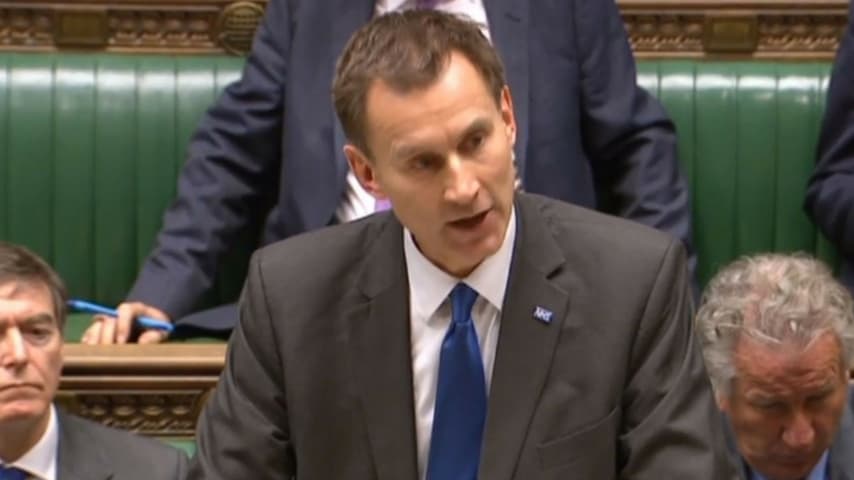 Jeremy Hunt durante la conferenza stampa