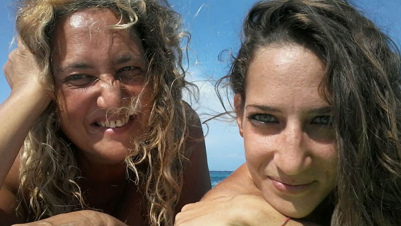 La mamma di Elena, morta in moto per le buche: "Chiedo alla Raggi di mettersi al mio fianco"