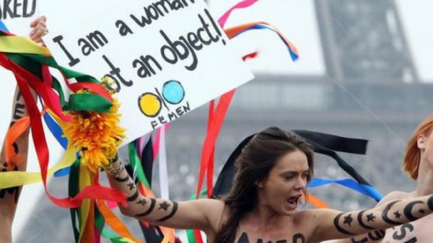 Oksana in una protesta femminista