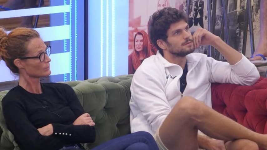 Jane Alexander e Elia Fongaro durante la lite con Francesco Monte all'interno della casa del Gf Vip 3. Fonte: Francesco Monte/Facebook
