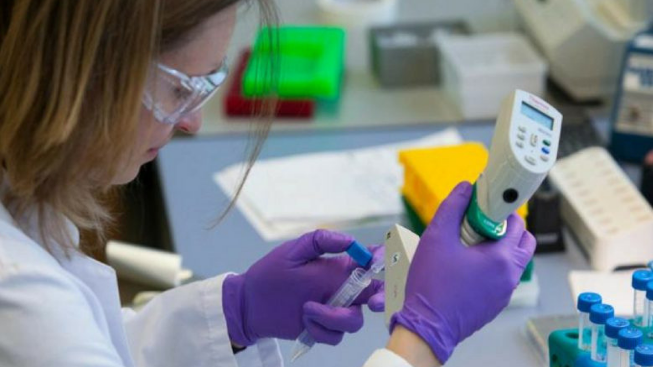 Tumore al seno, scoperto un antibiotico che potrebbe prevenire le recidive