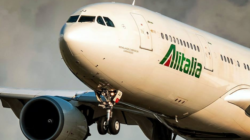 Il volo Alitalia da New York a Roma ha dovuto effettuare un atterraggio d'emergenza. Immagine: Alitalia/Facebook