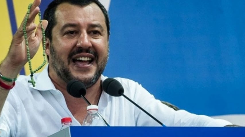 salvini crocifisso