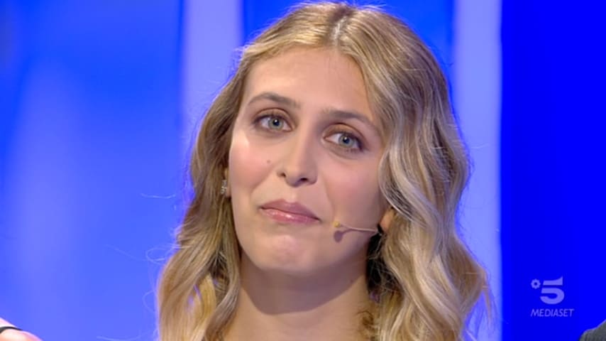 Giulia a C'è posta per te per fare un regalo al suo Matteo