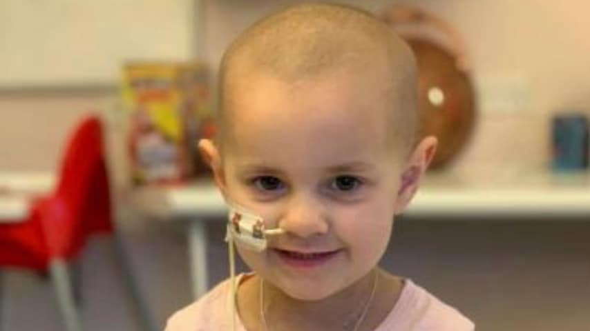 Cayla lotta contro il cancro