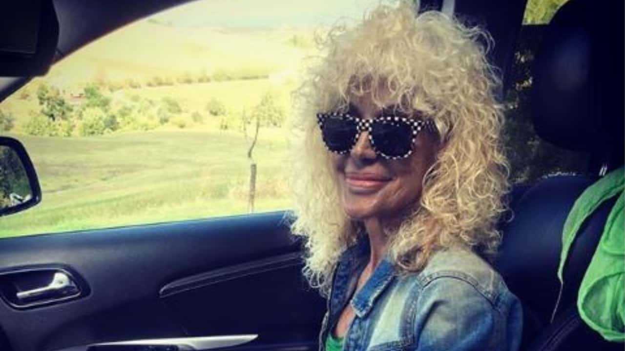 Donatella Rettore racconta con ironia un episodio della sua infanzia