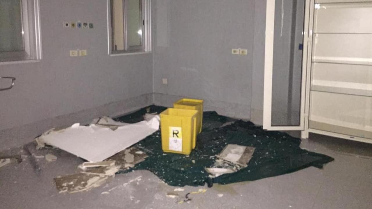 ospedale san giovanni bosco di napoli: crolla soffitto