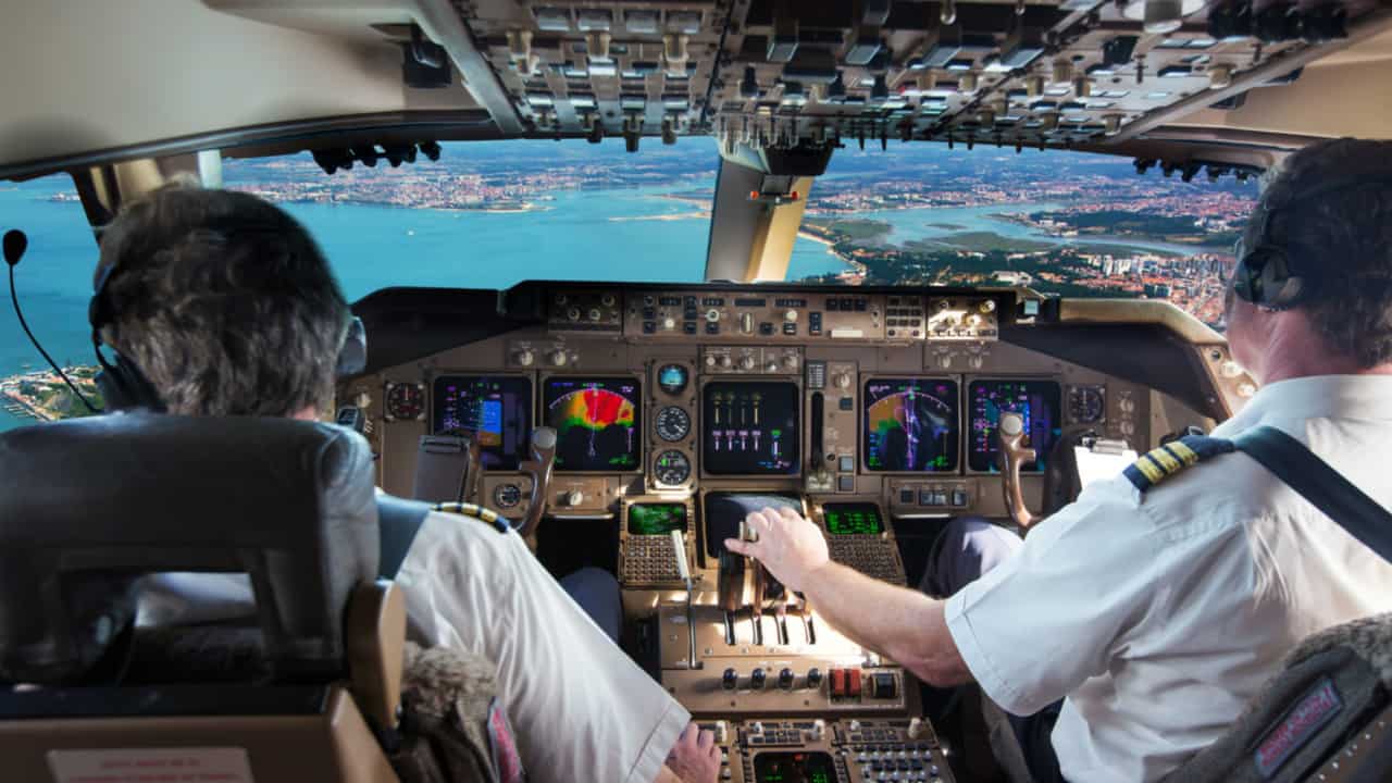 Piloti d'aereo: 1 su 4 non dorme abbastanza prima di effettuare un volo