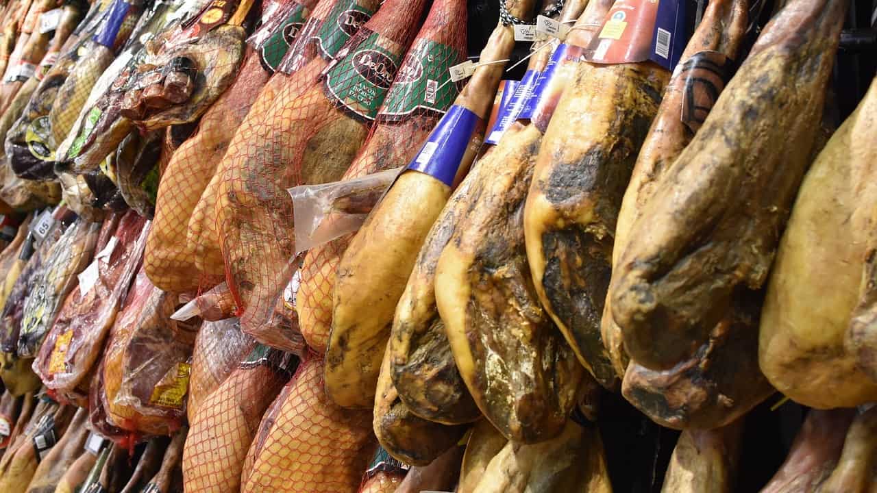 Lo scandalo del prosciutto DOP italiano, prodotti con maiali danesi