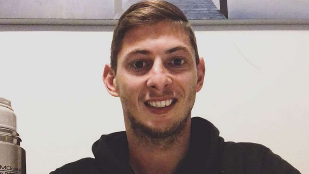 L'aereo di Emiliano Sala scompare mentre è a bordo