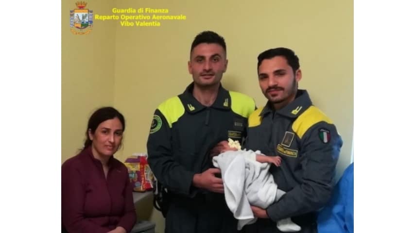 Salvati 51 migranti a Torre Melissa dai cittadini