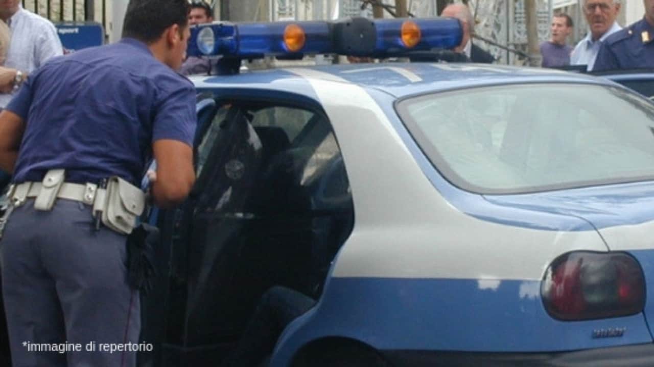 aggressione con acetta a torino