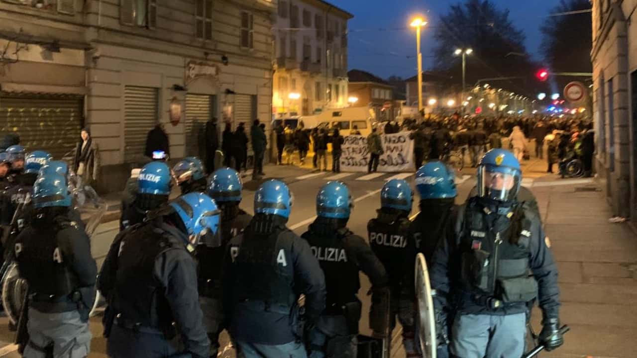 Torino, pomeriggio di guerriglia