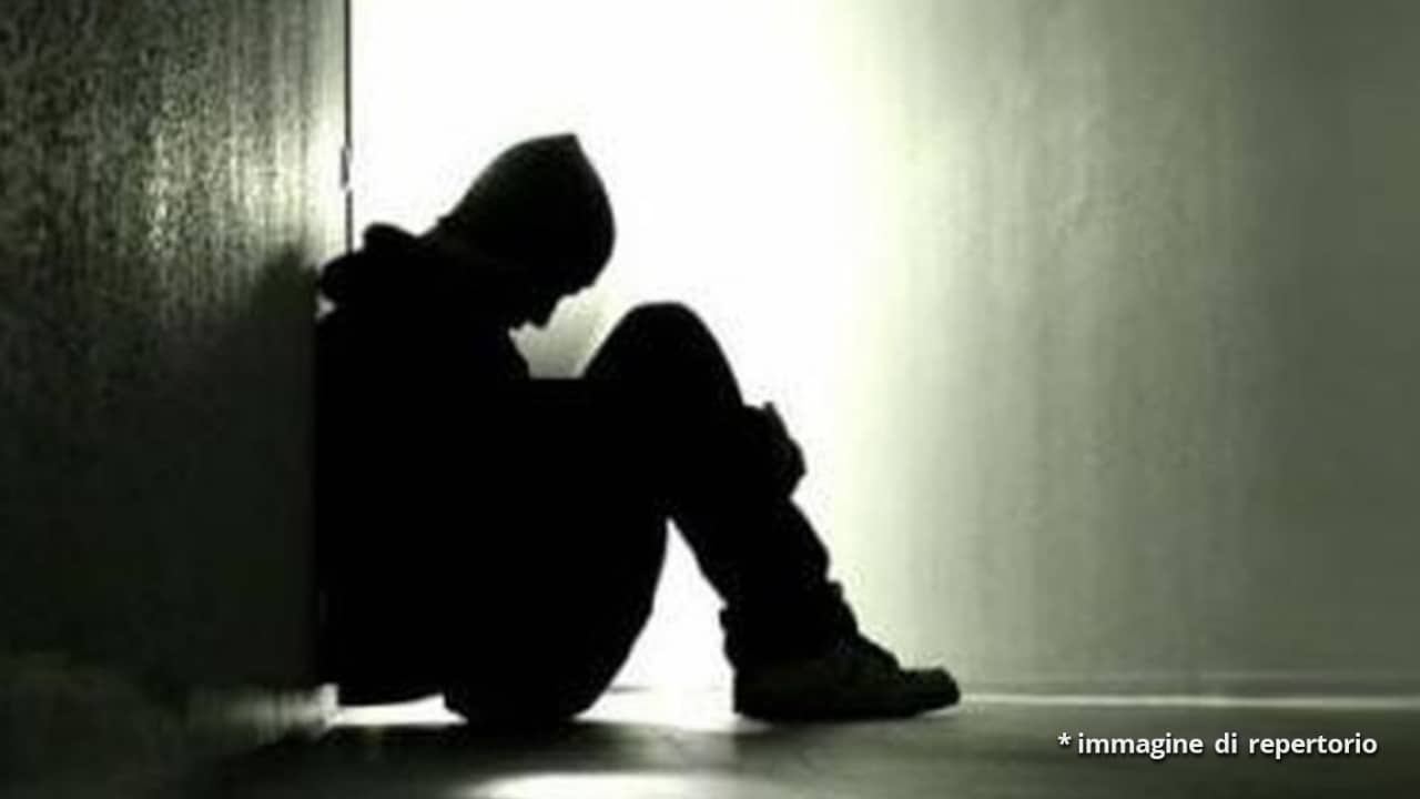 Asiago, ragazzo 19enne trovato impiccato