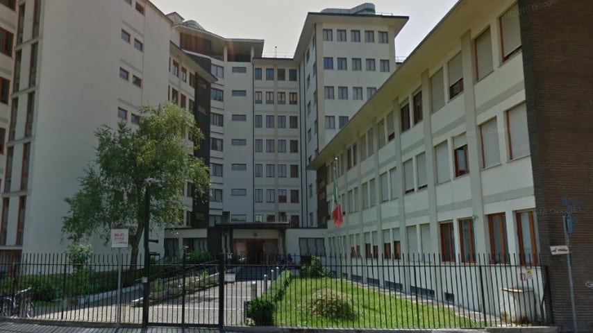 Milano, epidemia di scabbia nella casa di riposo