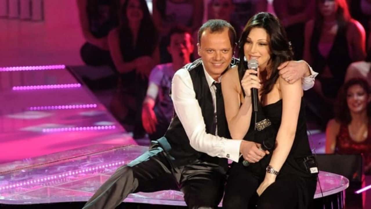 Gigi D'Alessio scrive ad Anna Tatangelo: "In bocca al lupo amore mio"