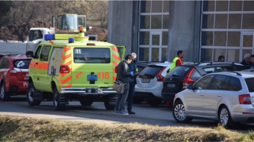 ambulanza presso il luogo dell'incidente