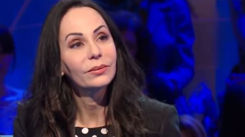 La storia dell'amore degli studenti per la professoressa Luisa Stracqualursi