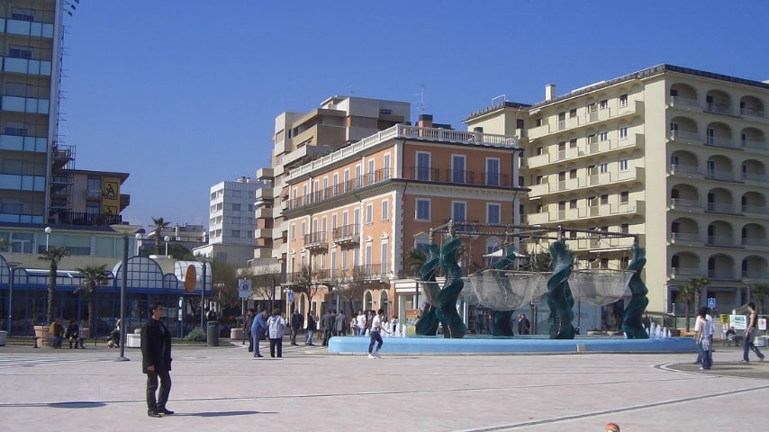 riccione piazzale roma