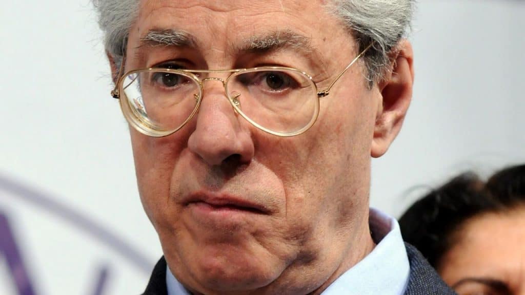 Umberto Bossi in primo piano