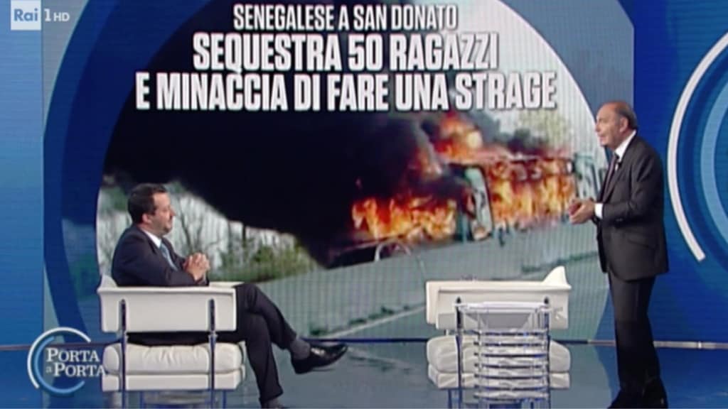 Bus in fiamme, Salvini: “Certificato penale per chi lavora con il pubblico”