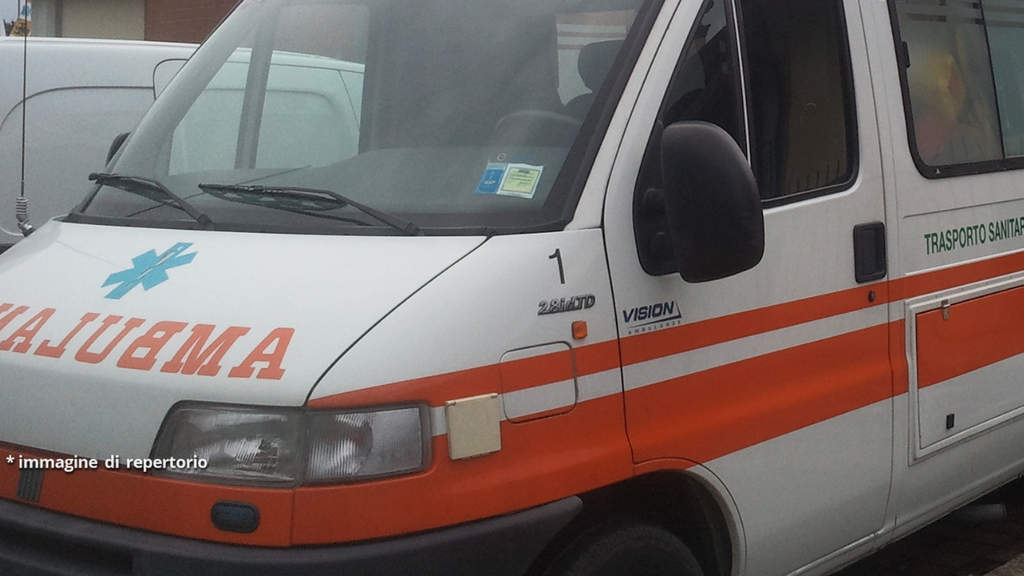 Dramma nel milanese: 14enne si lancia dalla finestra e muore