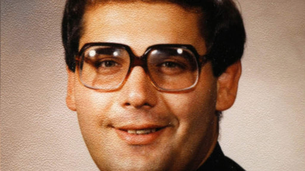 Prete accusato di abusi sessuali trovato morto in casa