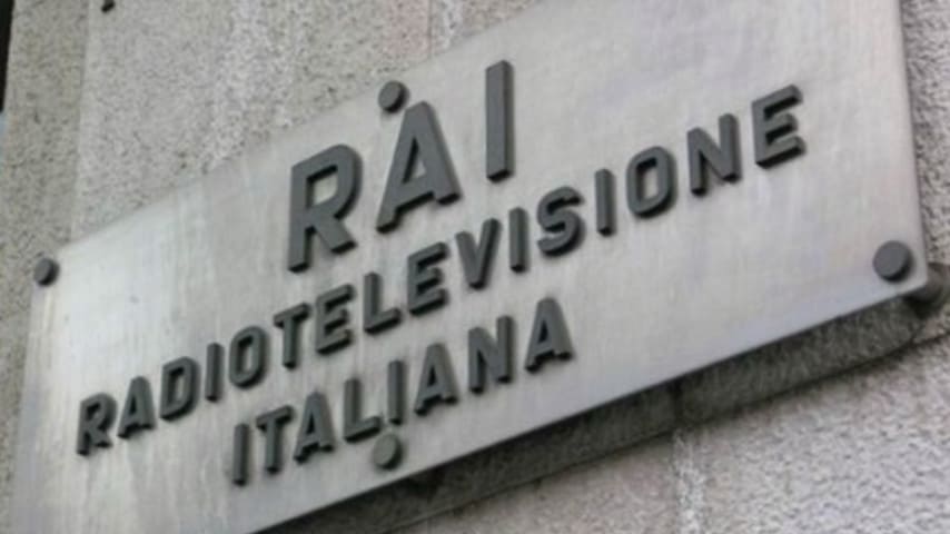 Ispettore Rai chiede il canone per un televisore vintage esposto in vetrina