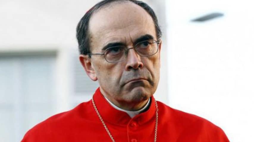 Condannato cardinale di Lione: coprì la pedofilia di un prete