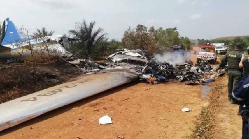 L'aereo precipitato in Colombia. Foto: Efe