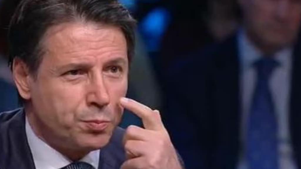 il primo ministro italiano giuseppe conte