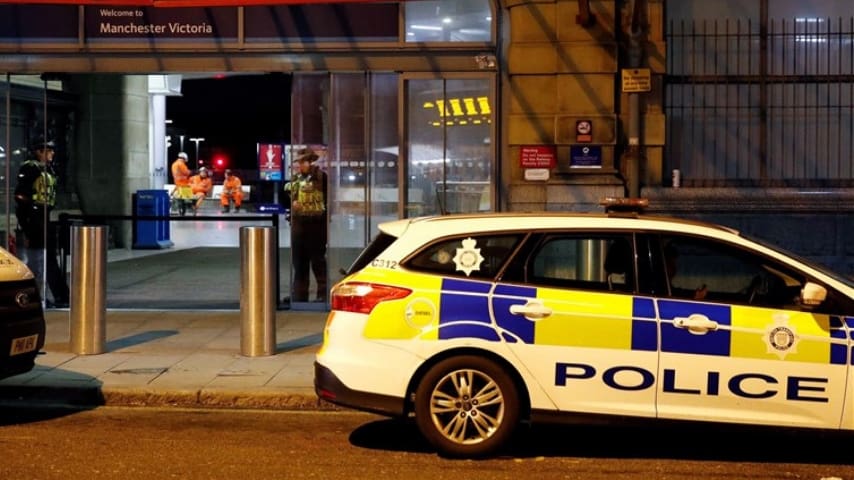 Una ragazza italiana di 26 anni è stata trovata cadavere nel suo appartamento a Manchester