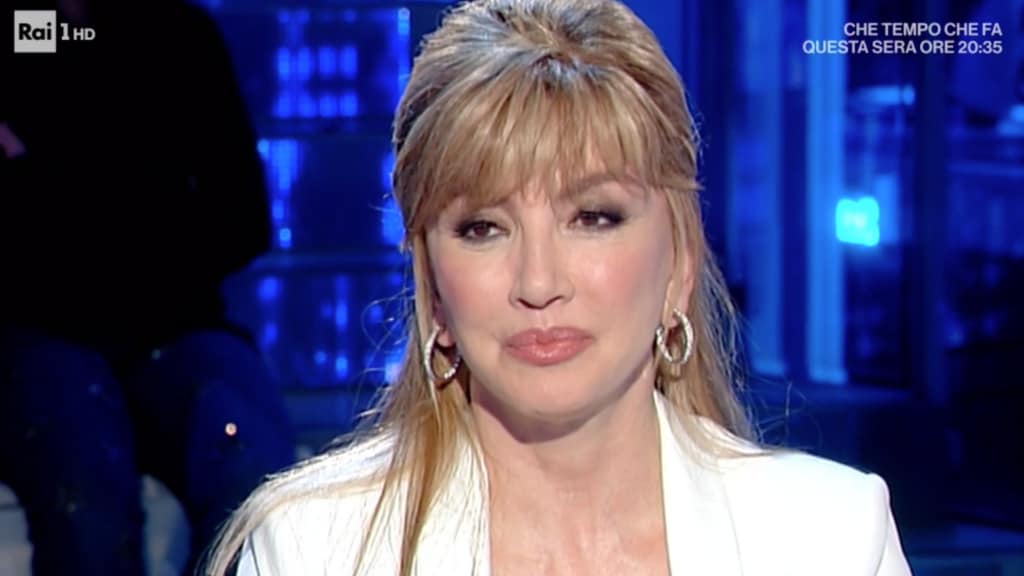 milly carlucci a domenica in