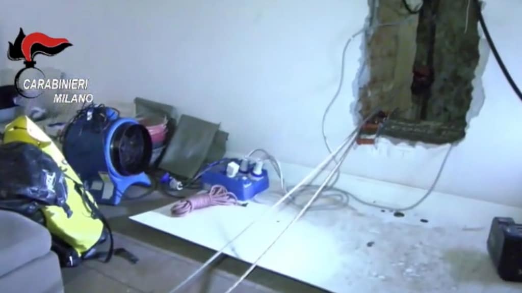 Trovato cadavere murato in un residence in Brianza